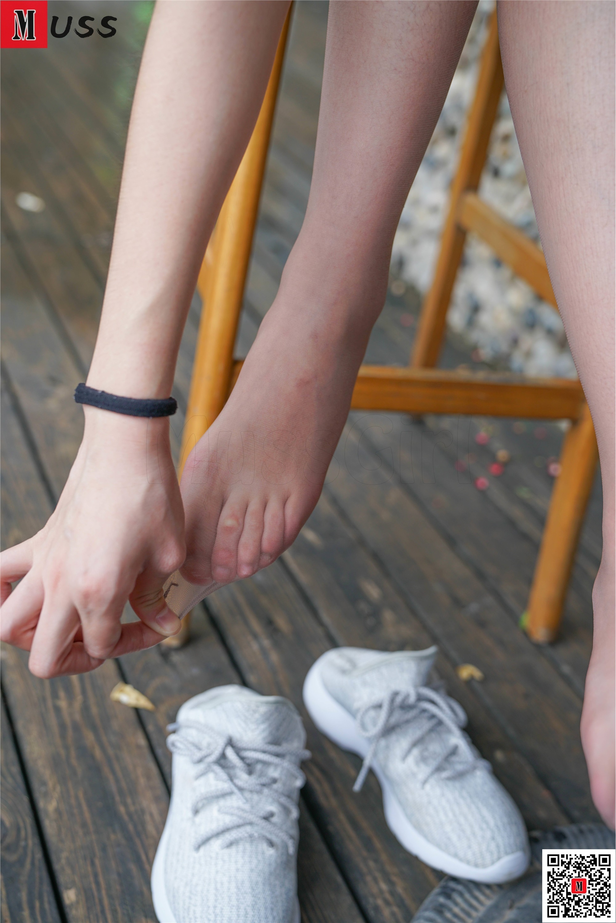 MussGirl慕丝女郎  NO.182 白色百褶裙肉丝